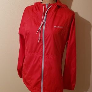 Columbia wind breaker